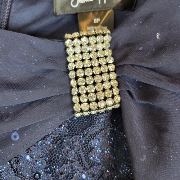 NWT Jessica Howard Embellished Sequin Capelet Gown in Navy 8P - Picture 9 of 14